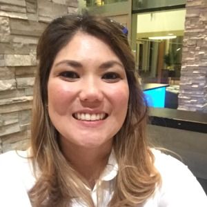 Meet your Posher, Ilia